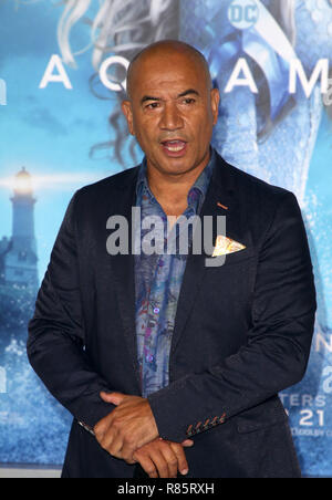 HOLLYWOOD, CA - 12. Dezember: Temuera Morrison, bei der Premiere von Warner Bros. Pictures' "aquaman" an der TCL Chinese Theatre in Hollywood, Kalifornien am 12. Dezember 2018. Credit: Faye Sadou/MediaPunch Stockfoto