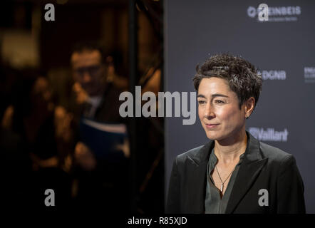 Düsseldorf, Deutschland. 07 Dez, 2018. Dunja HAYALI, Journalist, Moderator, der Verleihung des Deutschen Nachhaltigkeitspreis in Düsseldorf / Deutschland am 07.12.2018 | Verwendung der weltweiten Kredit: dpa/Alamy leben Nachrichten Stockfoto