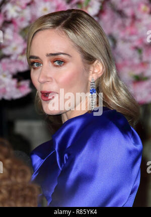 Emily Blunt während der Mary Poppins liefert, UK Premiere in der Royal Albert Hall, Kensington in London gesehen. Stockfoto