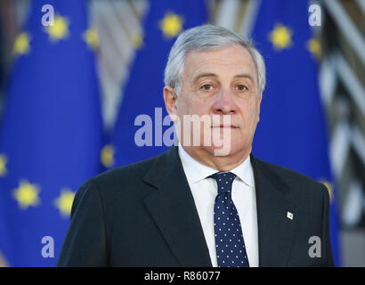 Brüssel, Belgien. 13 Dez, 2018. Der Präsident des Europäischen Parlaments Antonio Tajani gelangt zu einer zweitägigen EU-Gipfels in Brüssel, Belgien, 13. Dez., 2018. Credit: Ihr Pingfan/Xinhua/Alamy leben Nachrichten Stockfoto