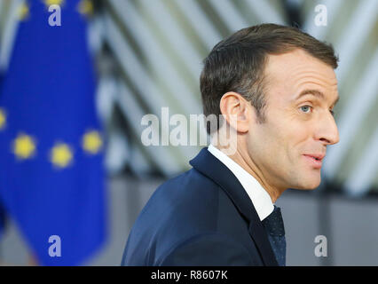 Brüssel, Belgien. 13 Dez, 2018. Der französische Präsident Emmanuel Längestrich kommt an einer zweitägigen EU-Gipfels in Brüssel, Belgien, 13. Dez., 2018. Credit: Ihr Pingfan/Xinhua/Alamy leben Nachrichten Stockfoto