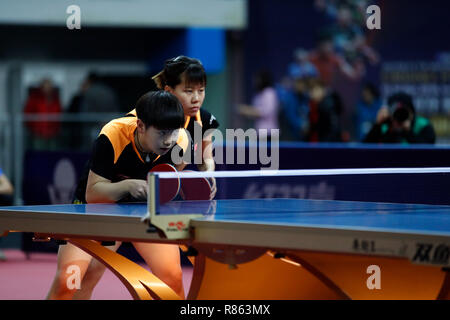 Inchon, Südkorea. 13 Dez, 2018. Chen Xingtong & Sonne Yingsha (CHN) Tischtennis: Seamaster 2018 ITTF World Tour Grand Finale Frauen verdoppelt Viertelfinale an Namdong Gymnasium in Inchon, Südkorea. Credit: Naoki Morita/LBA SPORT/Alamy leben Nachrichten Stockfoto