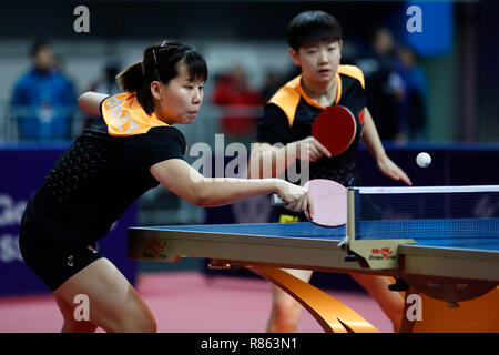 Inchon, Südkorea. 13 Dez, 2018. Chen Xingtong & Sonne Yingsha (CHN) Tischtennis: Seamaster 2018 ITTF World Tour Grand Finale Frauen verdoppelt Viertelfinale an Namdong Gymnasium in Inchon, Südkorea. Credit: Naoki Morita/LBA SPORT/Alamy leben Nachrichten Stockfoto