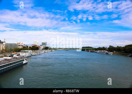 Der stadt Bratislava ist die Hauptstadt der Slowakei und liegt an der Donau, wie viele andere Hauptstadt Europas, Schießen im August 2018 Stockfoto