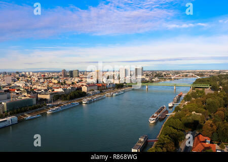 Der stadt Bratislava ist die Hauptstadt der Slowakei und liegt an der Donau, wie viele andere Hauptstadt Europas, Schießen im August 2018 Stockfoto