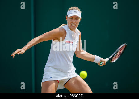 Angelique Kerber in Deutschland in Aktion während der Wimbledon Championships 2018 Stockfoto
