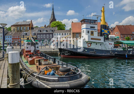 Zahlreiche Attraktionen machen Flensburg ein beliebter Ort für Touristen. Flensburg ist die wirtschaftliche, kulturelle und touristische Zentrum der Region. Stockfoto