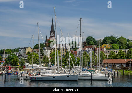 Zahlreiche Attraktionen machen Flensburg ein beliebter Ort für Touristen. Flensburg ist die wirtschaftliche, kulturelle und touristische Zentrum der Region. Stockfoto