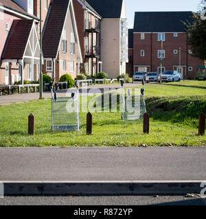 Verlassene Einkaufswagen in der afflent Hampshire Stadt Skegness Stockfoto