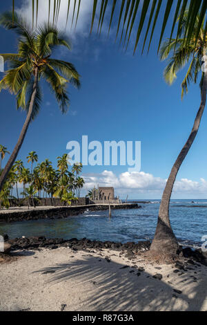 Honaunau, Hawaii - Pu'uhonua o Honaunau National Historical Park. Im alten Hawaii, das war der Ort der Zuflucht, in denen Personen, die Tr gebrochen Stockfoto