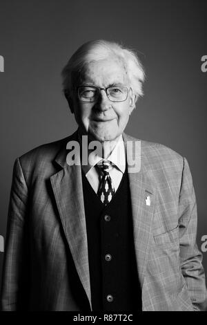 Kenneth Baker in den Oldie literarische Mittagessen 11/12/18. Stockfoto