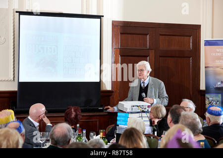 Kenneth Baker in den Oldie literarische Mittagessen 11/12/18. Stockfoto