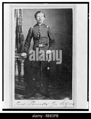 Captain Frederick' Ned 'Trenk (trenck), Union Officer in der 32Nd Indiana Regiment, full-length Portrait, stehend, nach vorne) Stockfoto