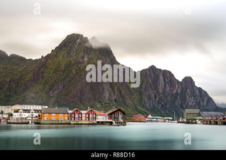 Svolvaer, Norwegen - August 21th, 2018: Panoramablick auf die Leknes, Lofoten, Norwegen. Stockfoto