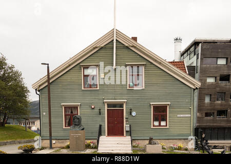 Tromsø, Norwegen - August 3th, 2018: Die Fassade der Pollar Museum-Polarmuseet in Tromsø, Norwegen. Stockfoto