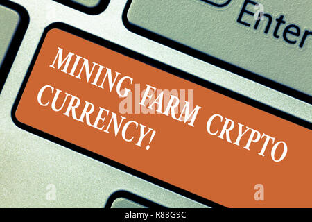 Schreiben Hinweis Übersicht Bergbau Farm Crypto Währung. Business foto Block Kette Handel digitale Geld business Präsentation Tastatur Absicht zu creat Stockfoto