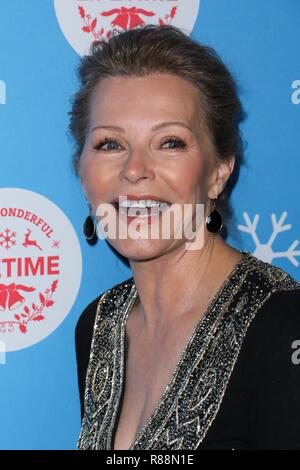 LOS ANGELES, Ca, USA - 14. NOVEMBER: Cheryl Ladd auf öffnung Nacht des Life-Sized Lebkuchenhaus Erfahrung mit den Stars von Lifetime Weihnachten Filme an der Waldung am 14. November stattfand, 2018 in Los Angeles, Kalifornien, USA. (Foto von David Acosta/Image Press Agency) Stockfoto