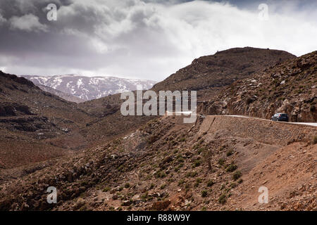 Marokko, Aurangabad, Er-Rich, erhöhte N 13 Straße in Richtung Rissani in Hohen Atlas Stockfoto