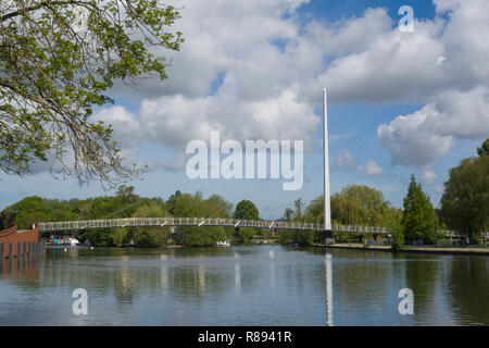 Die Christchurch Rad- und Fußgängerbrücke über die Themse in Caversham und Lesen Stockfoto