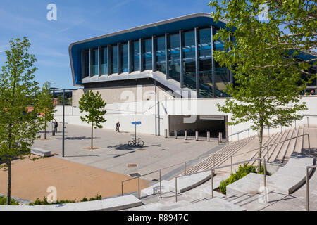 Das auffallend moderne Architektur des neuen Bahnhof Reading, für CrossRail konzipiert Stockfoto