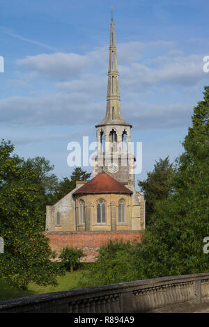 St. Peter Pfarrkirche in Wallingford-on-Thames von Wallingford Bridge Stockfoto