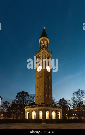 Glockenturm der Universität von North Carolina, Chapel Hill, North Carolina, USA. Stockfoto