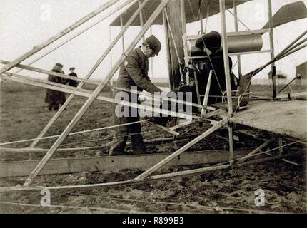 Carlos Alexandre Conde de Lambert keine biplano Wrigth-Pau 1909.