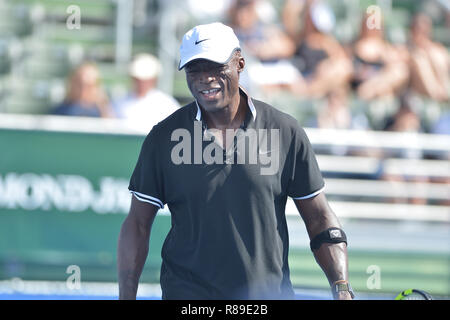 Betreut und beteiligt sich an der 2018 Chris Evert/Raymond James Pro-Celebrity Tennis Classic in Delray Beach Tennis Center am 11. November in Delray Beach, Florida 2018. Mit: Dichtung Wo: Delray Beach, Florida, United States Wenn: 11. Nov. 2018 Credit: JLN Fotografie/WENN.com Stockfoto