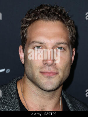 HOLLYWOOD, Los Angeles, CA, USA - 25. SEPTEMBER: Jai Courtney im LA Film Festival 2018 - Gala Screening Uraufführung von "Der Eid" am ArcLight Hollywood hielt am 25. September 2018 in Hollywood, Los Angeles, Kalifornien, Vereinigte Staaten. (Foto von Xavier Collin/Image Press Agency) Stockfoto