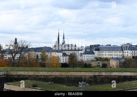 Blick auf die Altstadt, Luxemburg Stadt. Das Bild wurde im November 2018 getroffen. Stockfoto