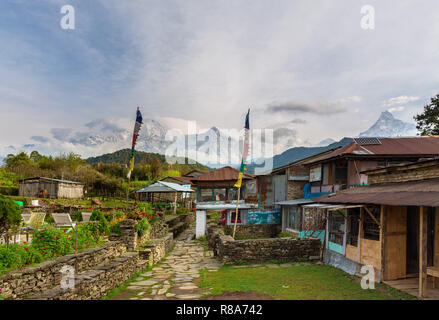 Kleines Bergdorf von Dhampus in die Annapurna Himal Berge, Nepal, Himalaya, Asien Stockfoto