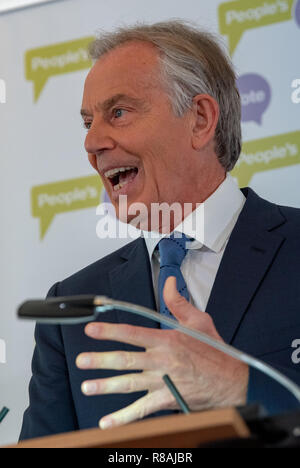 London, Vereinigtes Königreich. 14. Dezember 2018. Der ehemalige Premierminister Tony Blair macht eine Rede über die Brexit Chaos und seine Ansichten über den besten Weg für das Vereinigte Königreich und Europa. Credit: Peter Manning/Alamy leben Nachrichten Stockfoto