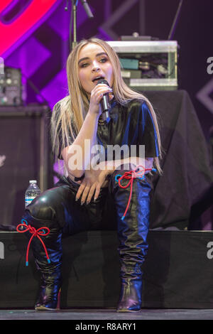 Rosemont, Illinois, USA. 12 Dez, 2018. SABRINA ZIMMERMANN während der iHeartRadio 103.5 KISS FM Jingle Ball an der Allstate Arena in Rosemont, Illinois Credit: Daniel DeSlover/ZUMA Draht/Alamy leben Nachrichten Stockfoto