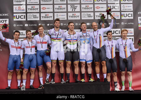 Die deutsche Mannschaft gewann bei den Männern Para C1-3 1 km Zeitfahren im Finale der Männer Para C1-3 1 km Zeitfahren Finale während Tissot UCI Track Cycling World Cup IV bei Lee Valley VeloPark am Freitag, den 14. Dezember 2018. LONDON ENGLAND. (Nur redaktionelle Nutzung, eine Lizenz für die gewerbliche Nutzung erforderlich. Keine Verwendung in Wetten, Spiele oder einer einzelnen Verein/Liga/player Veröffentlichungen). Stockfoto