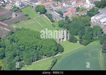 Gisborough Priory Ruinen und Taubenschlag, Redcar und Cleveland, 2014. Schöpfer: Historisches England Fotograf. Stockfoto