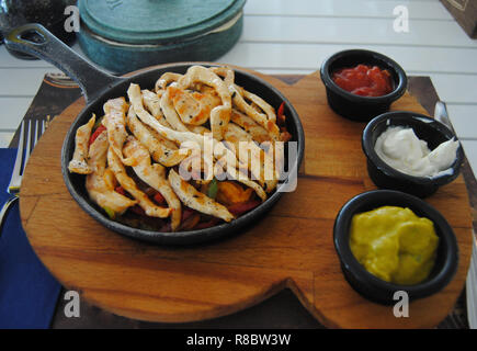 Platte von Chicken fajita Stockfoto