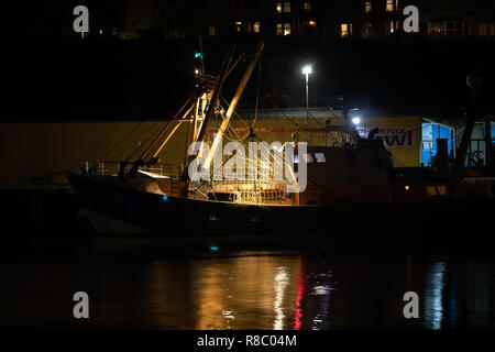 Fischerboot am Fish Quay Milford Docks Milford Haven Pembrokeshire Wales Großbritannien Stockfoto