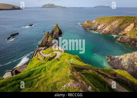 Alte Dunquin Pier für die schiffsüberfahrt auf die Blasket Islands Stockfoto