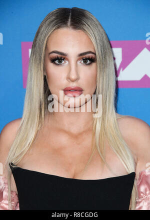 MANHATTAN, NEW YORK CITY, NY, USA - 20. August: Tana mongeau an der 2018 MTV Video Music Awards in der Radio City Music Hall am August 20, 2018 in Manhattan, New York City, New York, United States. (Foto von Xavier Collin/Image Press Agency) Stockfoto