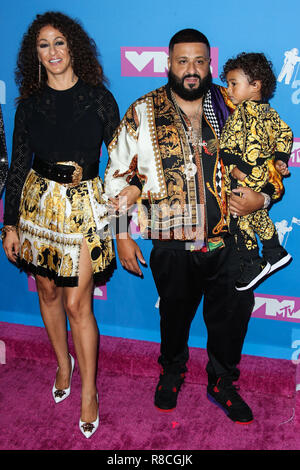 MANHATTAN, NEW YORK CITY, NY, USA - 20. August: Nicole Tuck, Tuck Asahd DJ Khaled, Khaled an der 2018 MTV Video Music Awards in der Radio City Music Hall am August 20, 2018 in Manhattan, New York City, New York, United States. (Foto von Xavier Collin/Image Press Agency) Stockfoto