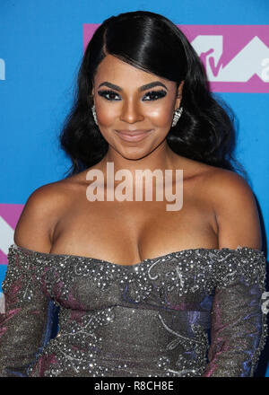 MANHATTAN, NEW YORK CITY, NY, USA - 20. August: Ashanti bei den 2018 MTV Video Music Awards in der Radio City Music Hall am August 20, 2018 in Manhattan, New York City, New York, United States. (Foto von Xavier Collin/Image Press Agency) Stockfoto