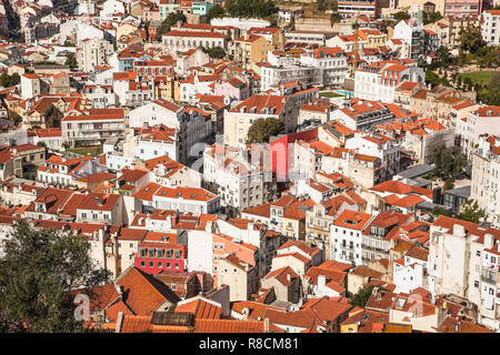 Lissabon, Portugal-Nov 1, 2018: Luftaufnahme der Lissabonner Altstadt mit den wichtigsten Straßen und Plätzen. Portugal. Stockfoto