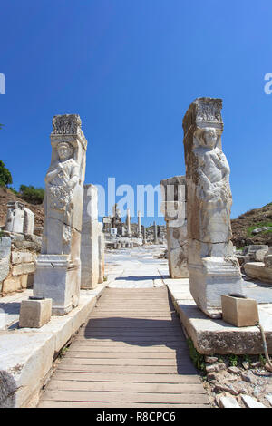 Die antiken Ephesus in der Türkei in der Stadt, Heracles Tor. Stockfoto