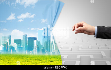 Hand Herausziehen des Papiers Vorhang, wechselnde Szene Konzept Stockfoto