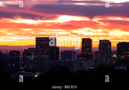 Sonnenaufgang über Century City Skyline Stockfoto