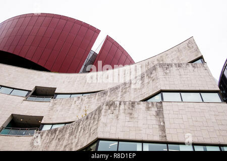 Riverwalk Kitakyushu, ein prestigeträchtiges Einkaufszentrum in der Stadt Kitakyushu (Kokura Ward), südlichen Japan Stockfoto