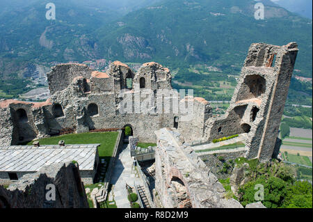 Europa, Italien, Piemont Avigliana - Sacra di S. Michele Abbazia Benedettina, ora ai Padri rosminiani. Si erge sul monte Pirchiriano all'ingresso Dell Stockfoto