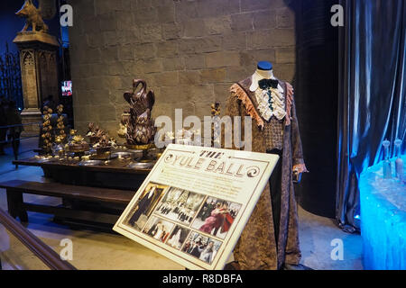 Warner Bros Studio Tour - die Herstellung von Harry Potter ist ein Publikumsmagnet in Leavesden, London, UK, bewahrt und präsentiert das ikonische Requisiten. Stockfoto
