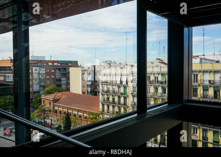 Moderne Erweiterung vom französischen Architekten Jean Nouvel, Museo Nacional Centro de Arte Reina Sofía, Madrid, Spanien Stockfoto
