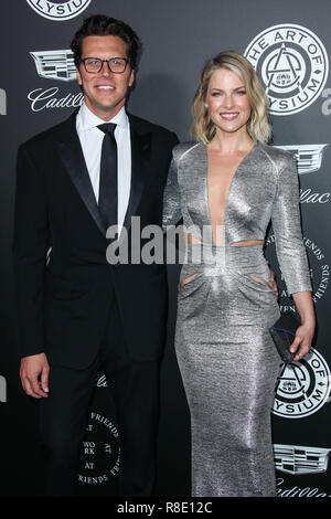 SANTA MONICA, Los Angeles, CA, USA - Januar 06: Hayes MacArthur, Ali Larter in der Kunst des 11. jährlichen Elysium Himmel Gala am Barker Hangar am 6. Januar statt, 2018 in Santa Monica, Los Angeles, Kalifornien, Vereinigte Staaten. (Foto von Xavier Collin/Image Press Agency) Stockfoto